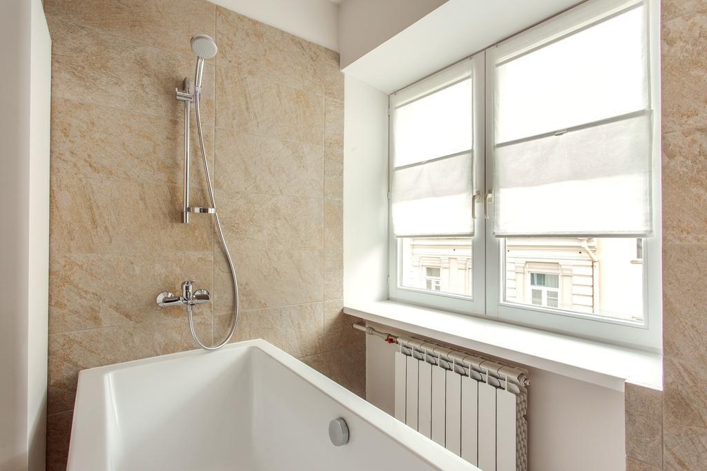 וילנה #Stayhere - Spacious 2Bdr Two Floor I Heart Of Old Town מראה חיצוני תמונה