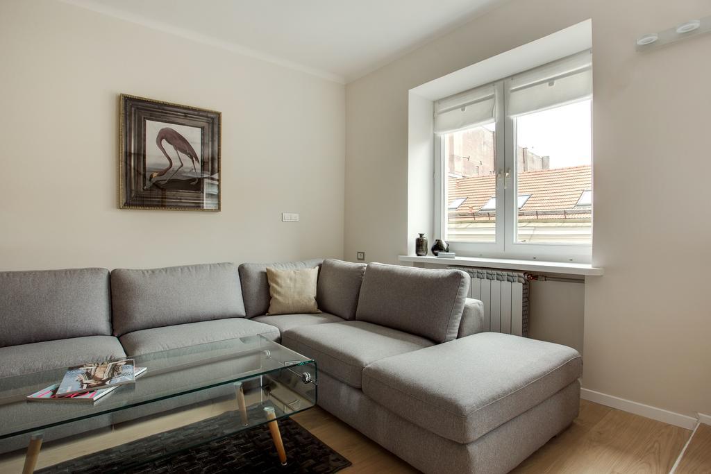 וילנה #Stayhere - Spacious 2Bdr Two Floor I Heart Of Old Town מראה חיצוני תמונה