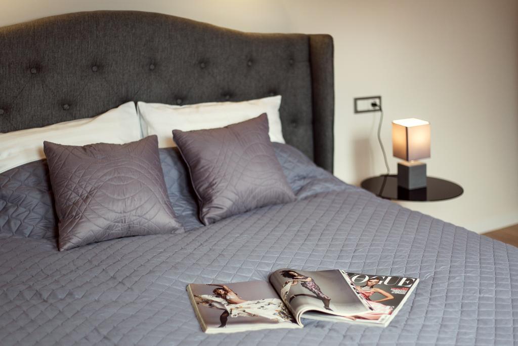 וילנה #Stayhere - Spacious 2Bdr Two Floor I Heart Of Old Town מראה חיצוני תמונה