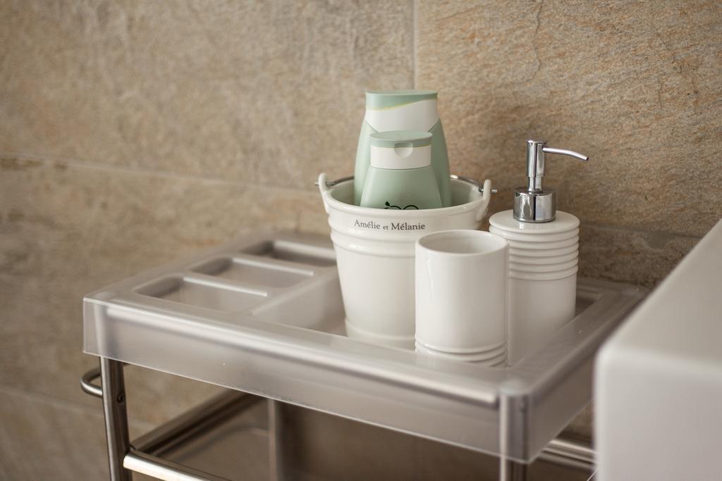 וילנה #Stayhere - Spacious 2Bdr Two Floor I Heart Of Old Town מראה חיצוני תמונה